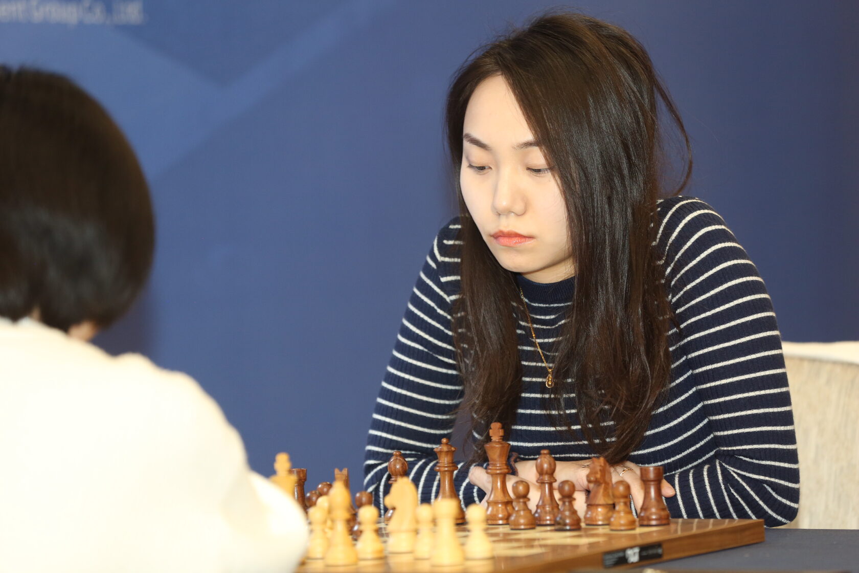 Lei Tingjie shows her victory in Game 4 vs Anna Muzychuk